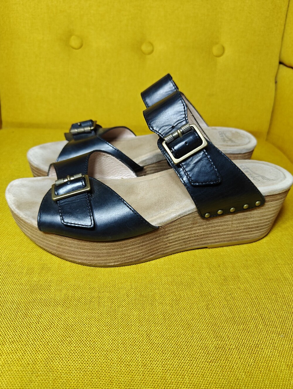 Dansko Selma Platform Women's Slip On Black Buckle Leather Wedge Sandals 10.5-11